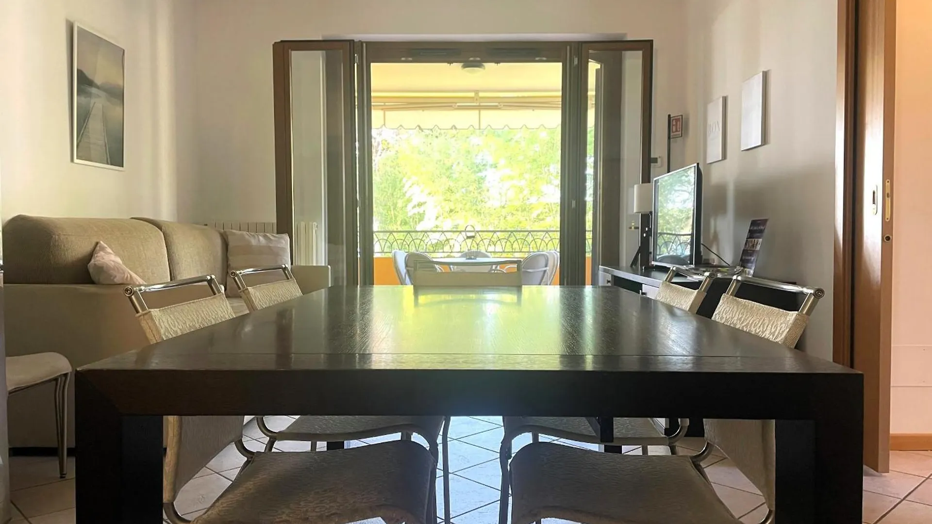 Apartment Casa Santi Il Silenzio Tra Lago E Montagna Toscolano Maderno Italy